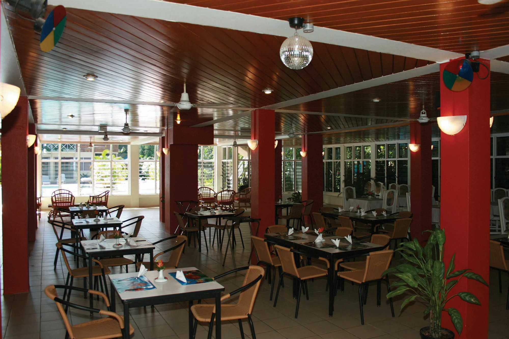 Hexagon International Hotel, Villas & Spa Nadi Exterior foto