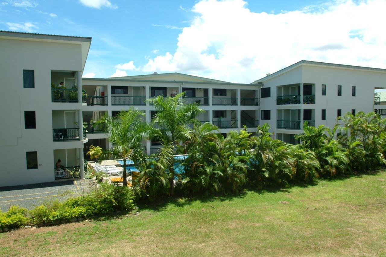 Hexagon International Hotel, Villas & Spa Nadi Exterior foto